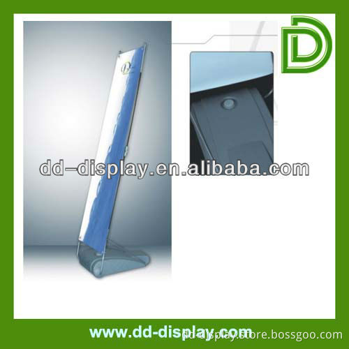 flexible outdoor display stand with water base